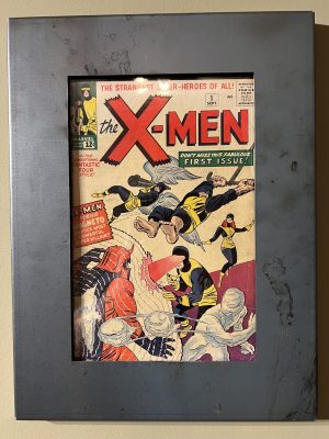 Graded ComicBook Frame close with comic
